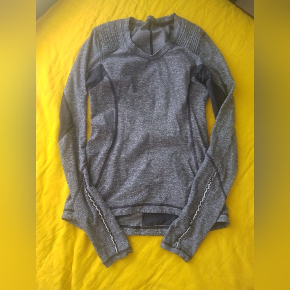 Gray heathered Lululemon running sweatshirt